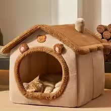 Cozy Cat House Bed – Cute Gingerbread House Pet Bed for Cats & Small Pets