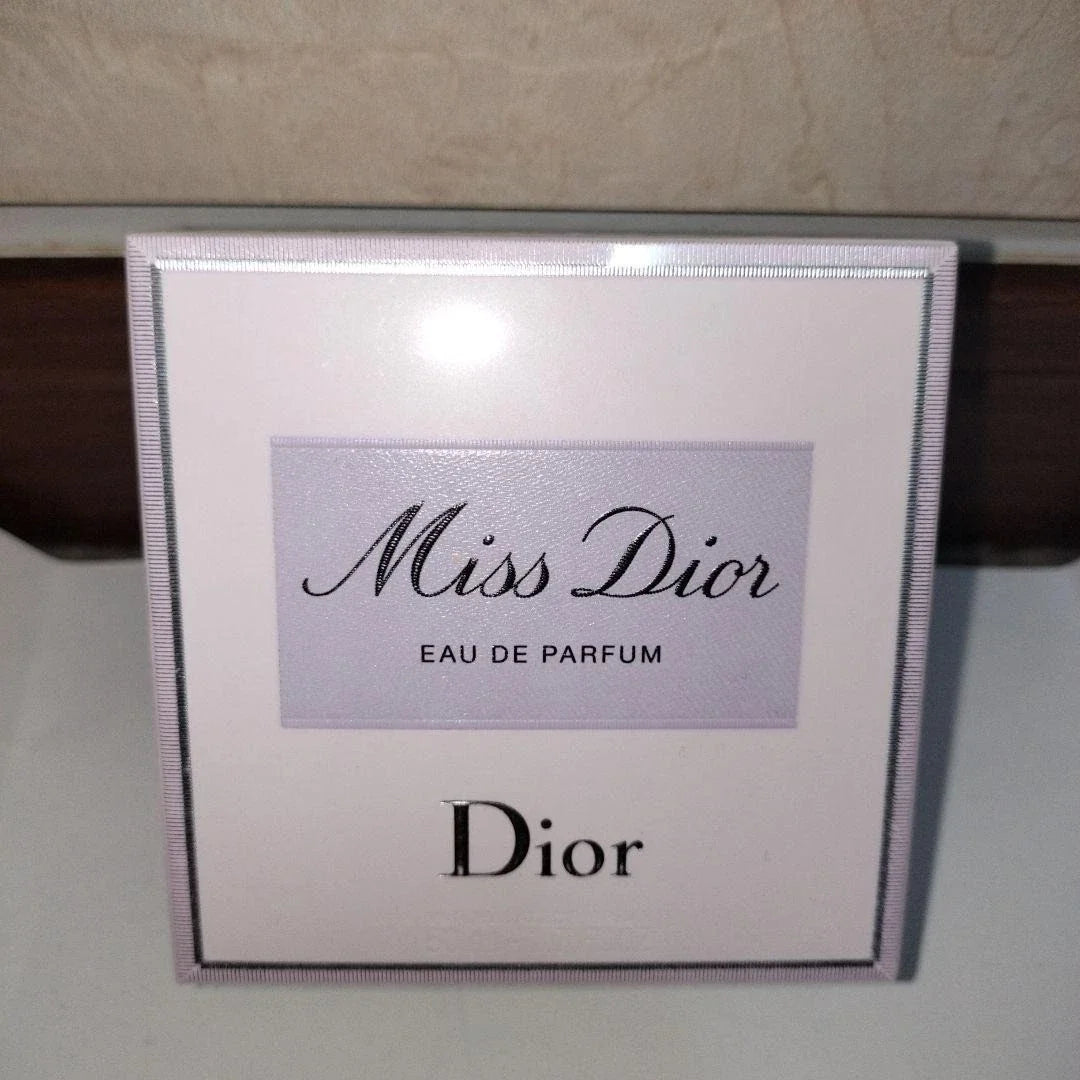 CHRISTIAN DIOR MISS DIOR Eau de Parfum Spray 50mL/1.7oz Perfume Fragrance Sealed